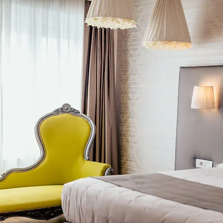 Diamante Mhotel Отель Колленьо