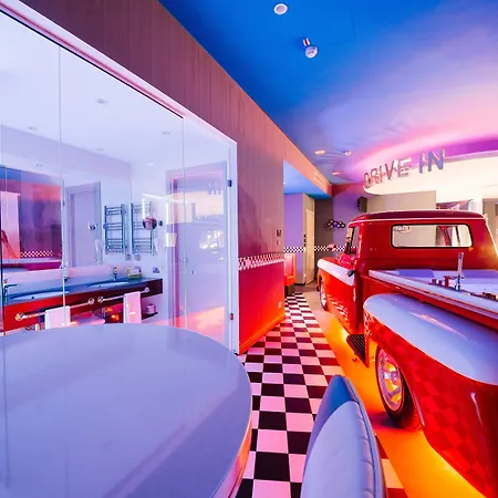 Отель Diamante Mhotel Колленьо