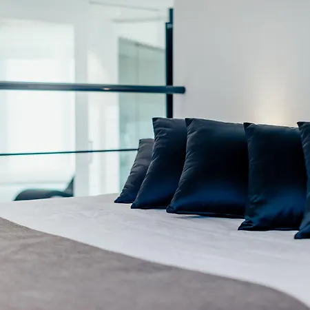 Отель Diamante Mhotel Колленьо