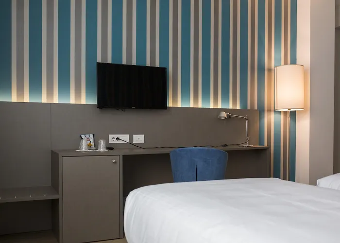 Hotel Diamante Mhotel 4*